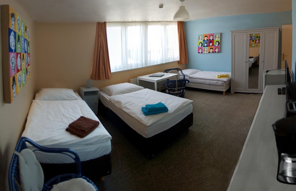 Apartmentpension Am Krongut Potsdam Ruang foto